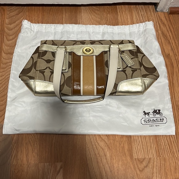 Authentic Coach Shoulder Bag Tan Color - Picture 7 of 7